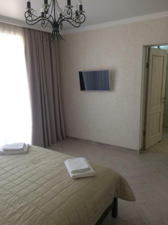 Guest House Гости ピツンダ エクステリア 写真