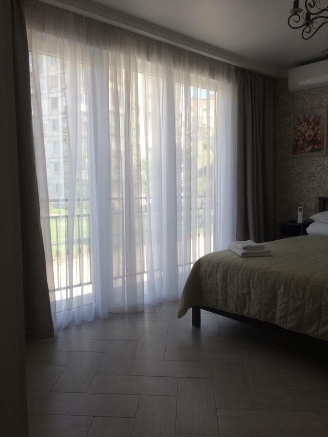 Guest House Гости ピツンダ エクステリア 写真