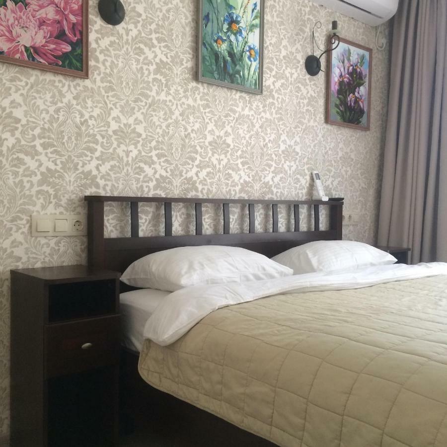 Guest House Гости ピツンダ エクステリア 写真